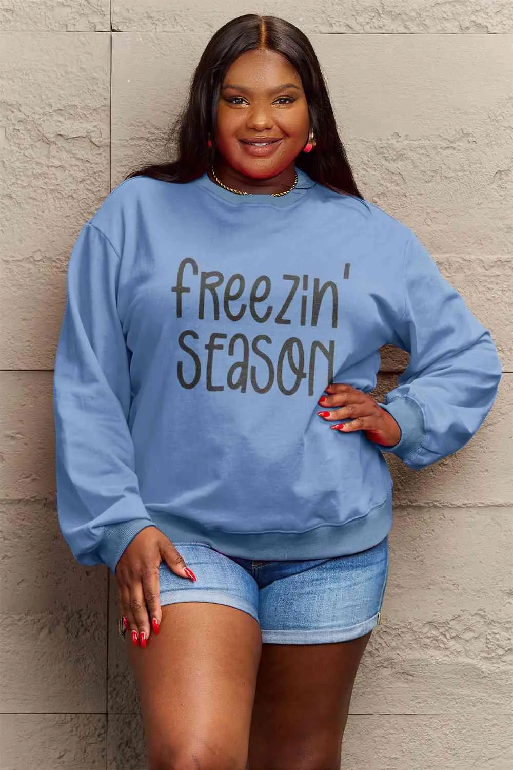 Cozy Winter Vibes Oversized Graphic Pullover Sweatshirt - Stay Warm in Style