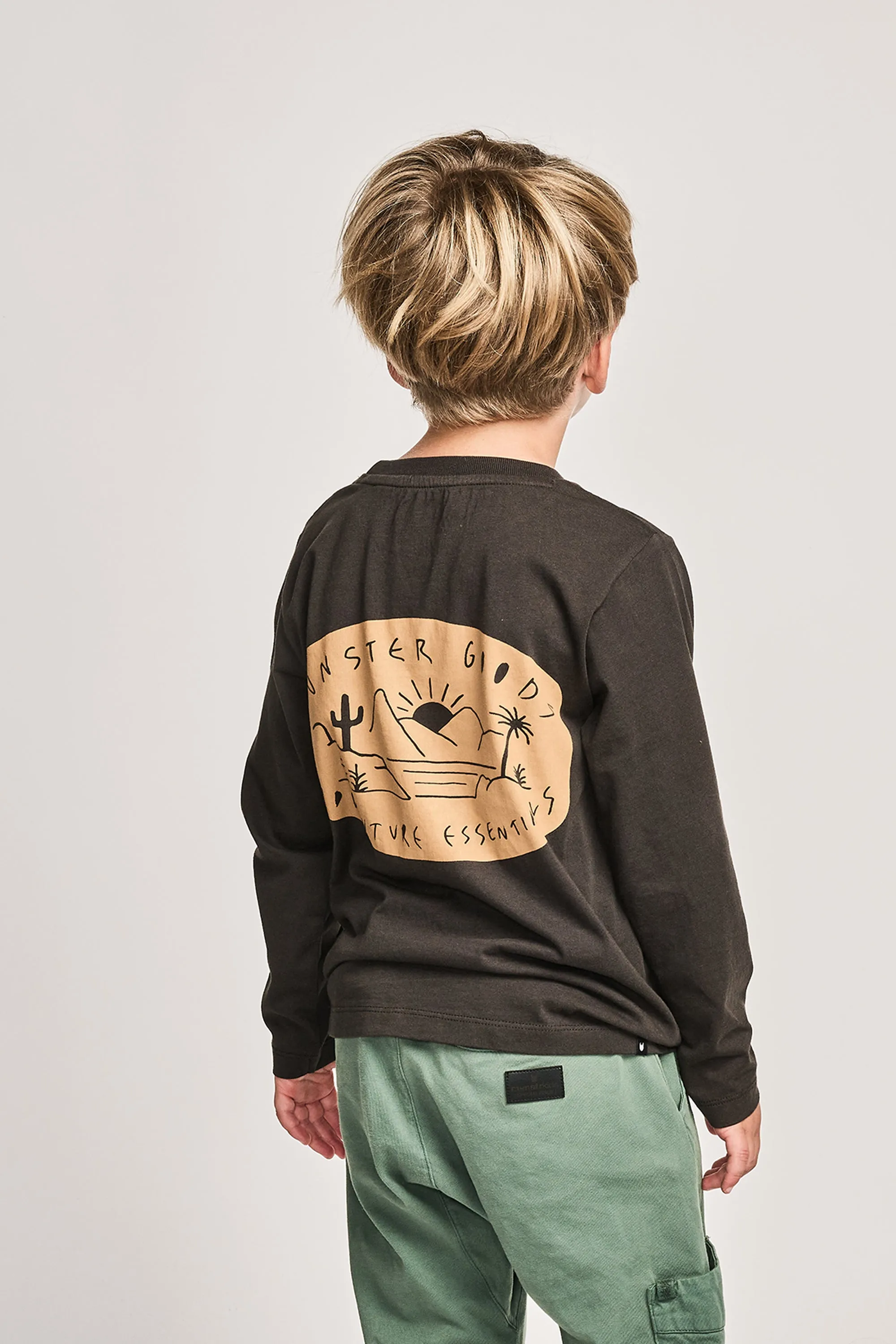 ISLAND LS TEE