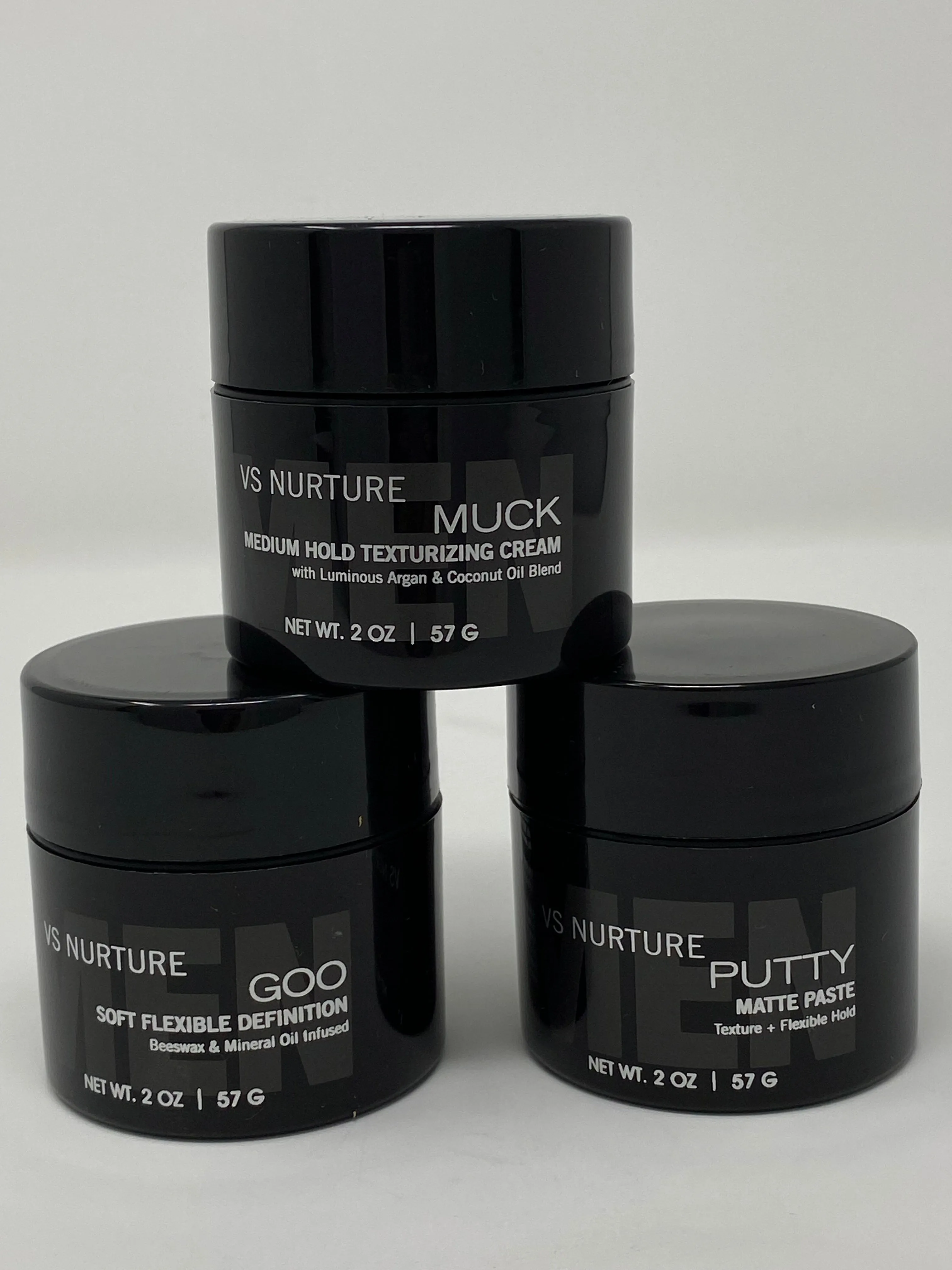 PUTTY MATTE PASTE TEXTURE AND FLEXIBLE HOLD