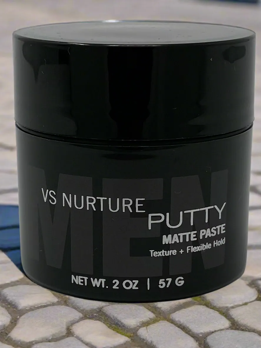PUTTY MATTE PASTE TEXTURE AND FLEXIBLE HOLD