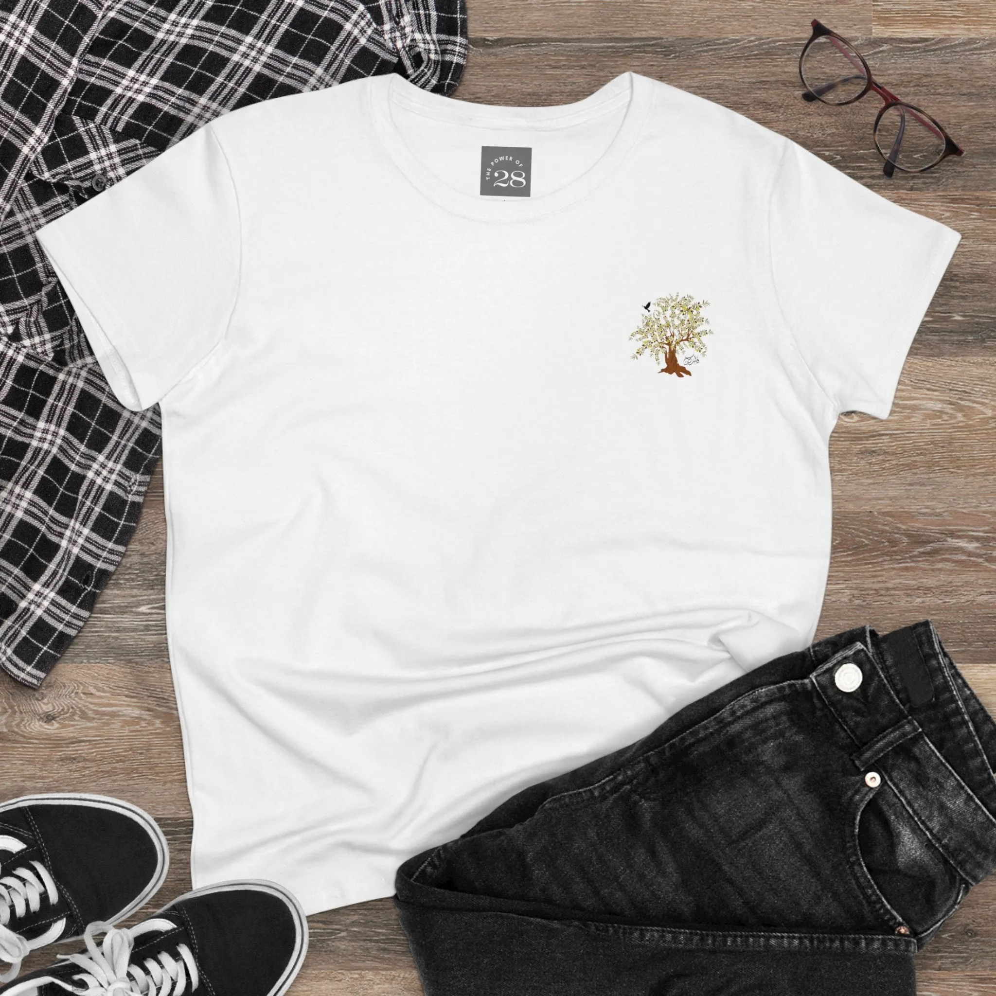 Women's Semi-Fitted Tee Ala Dalo’una in White