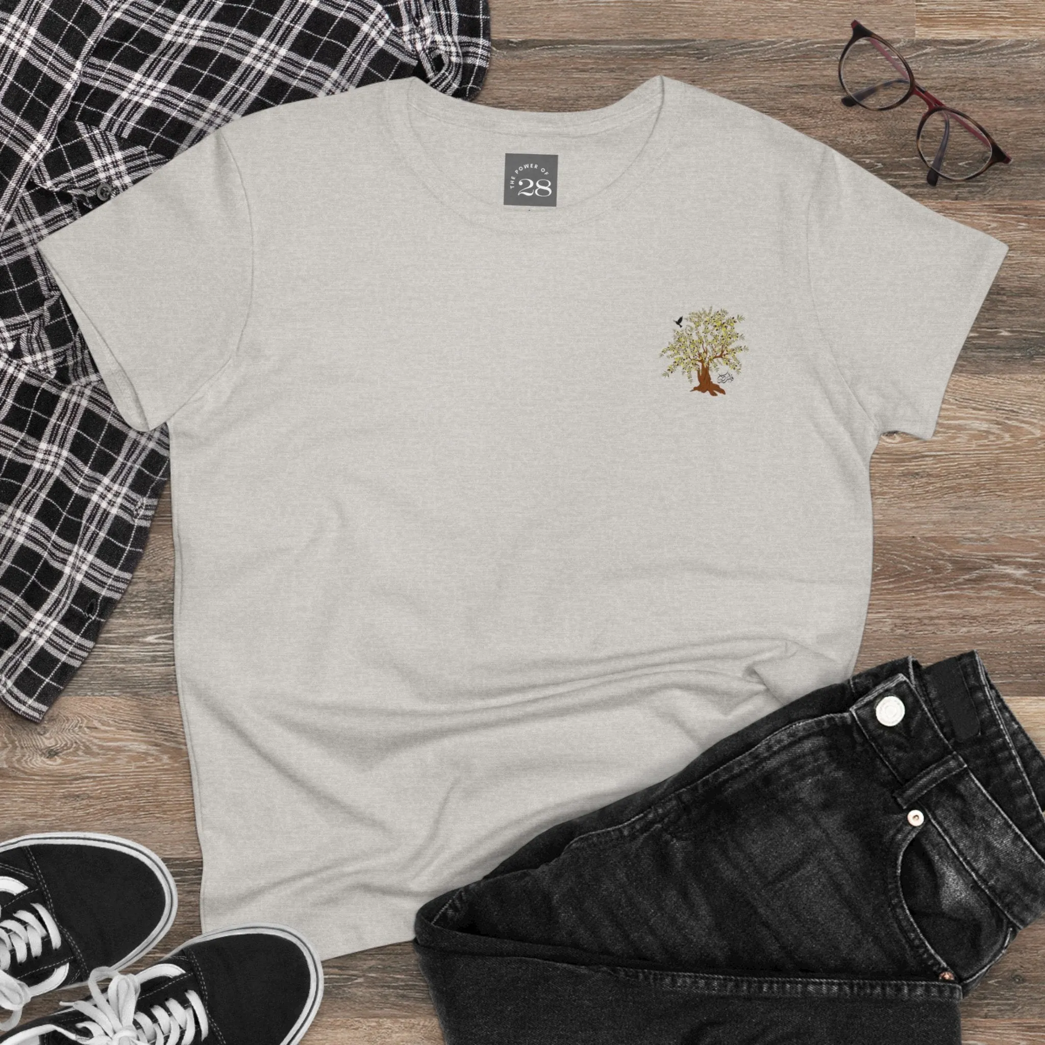 Women's Semi-Fitted Tee Ala Dalo’una in White